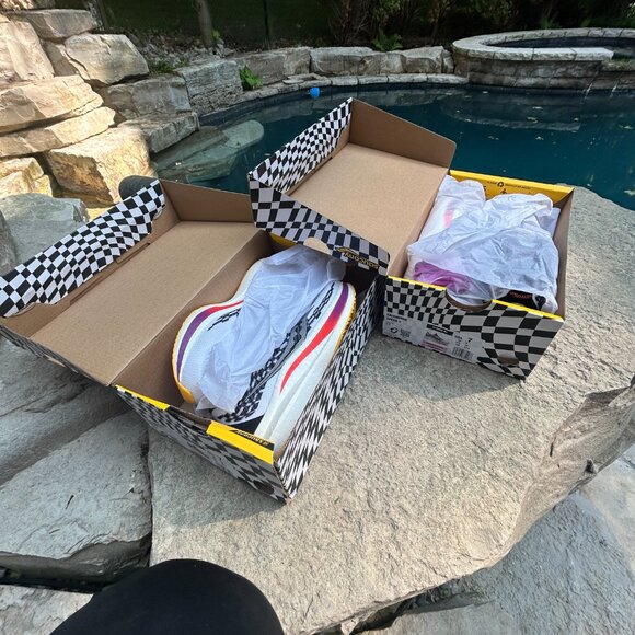 Saucony Endorphin Speed 2 Running Shoes – Women’s Size 7 – New - Picture 12 of 16